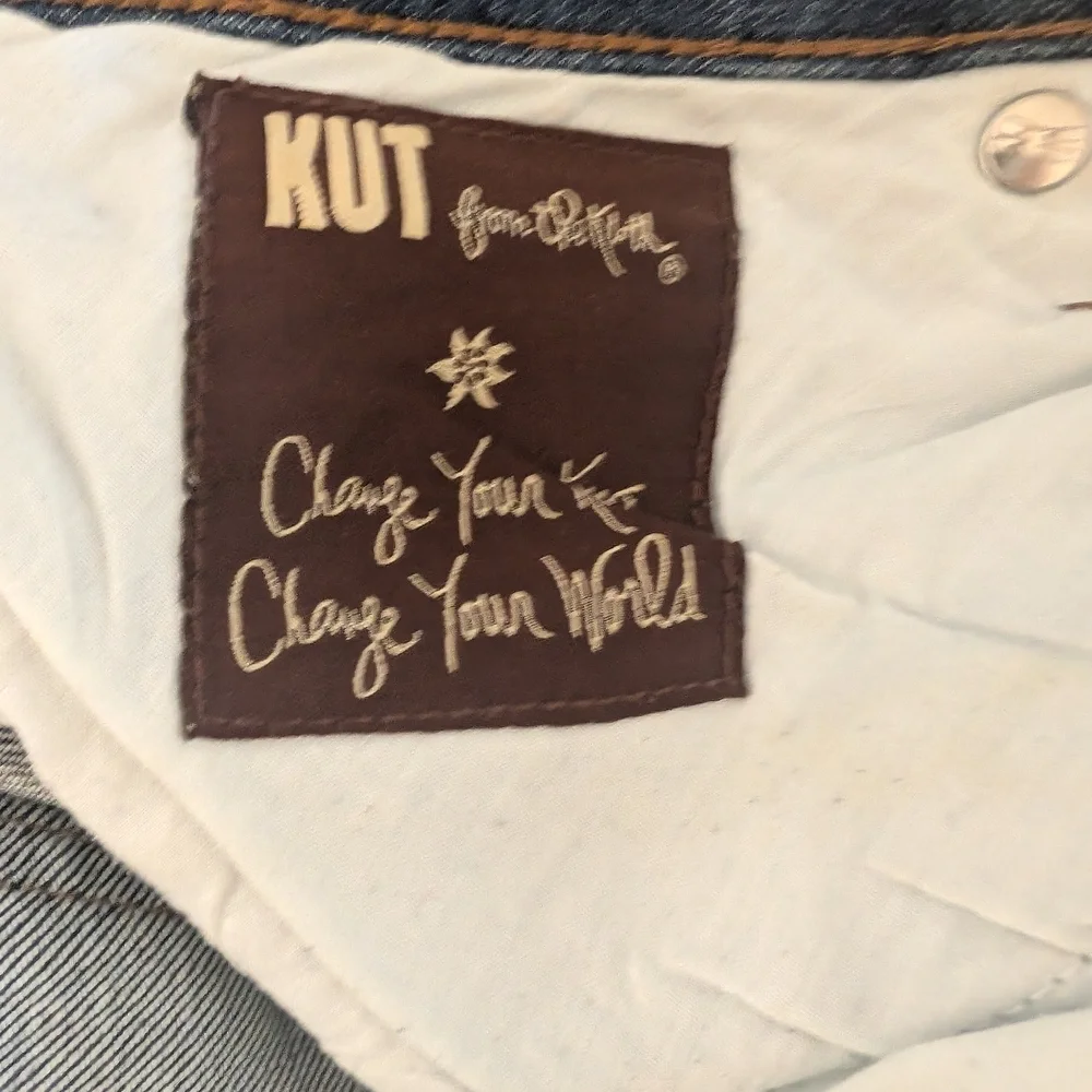 Women's Blue Jeans - Picture 5 of 8